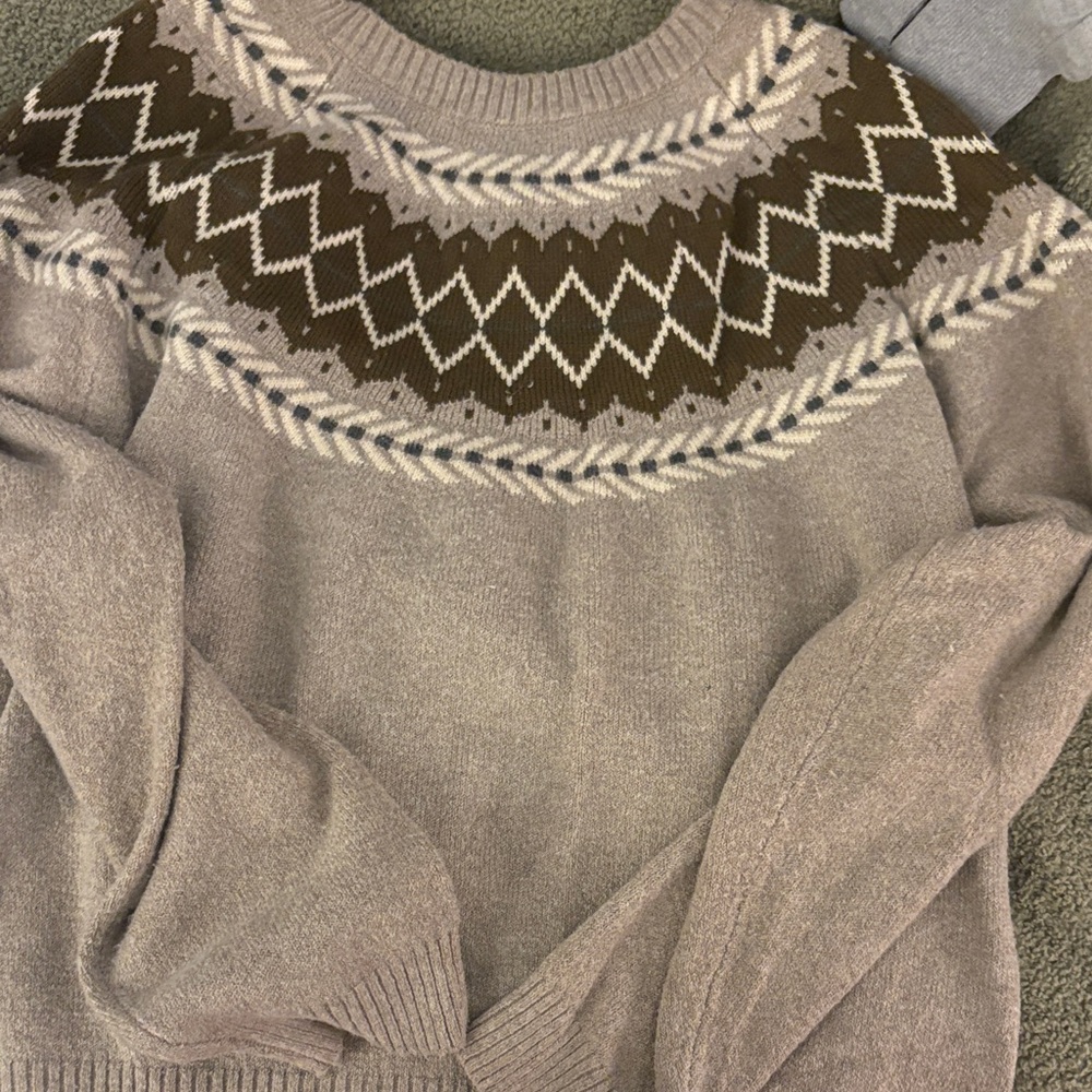 Weatherproof Taupe and Brown Patterned Sweater